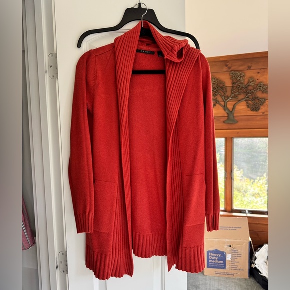 Cyrus Women's Red Sweater - Picture 1 of 4